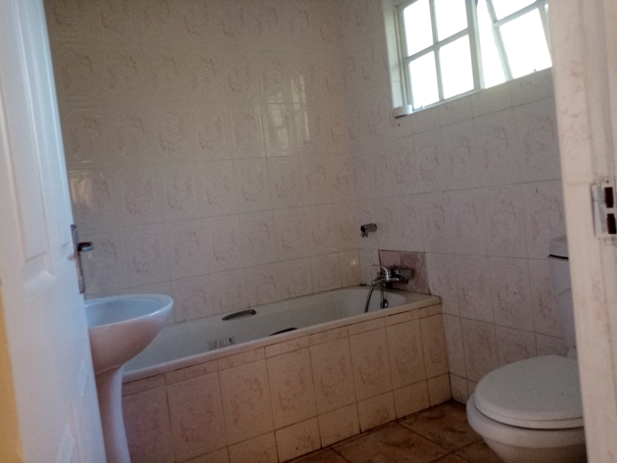 4 Bedroom Property for Sale in Mount Vernon KwaZulu-Natal