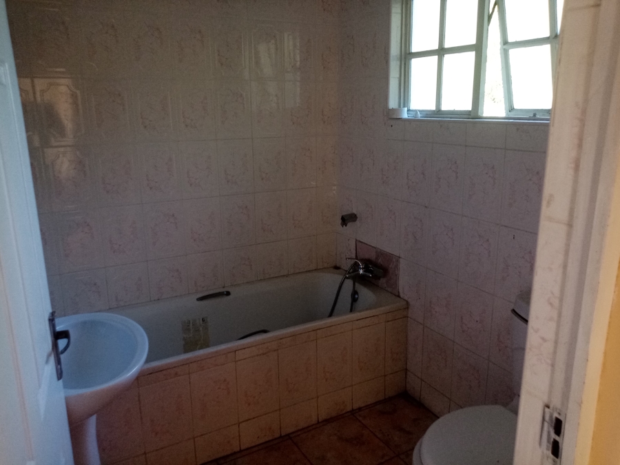 4 Bedroom Property for Sale in Mount Vernon KwaZulu-Natal