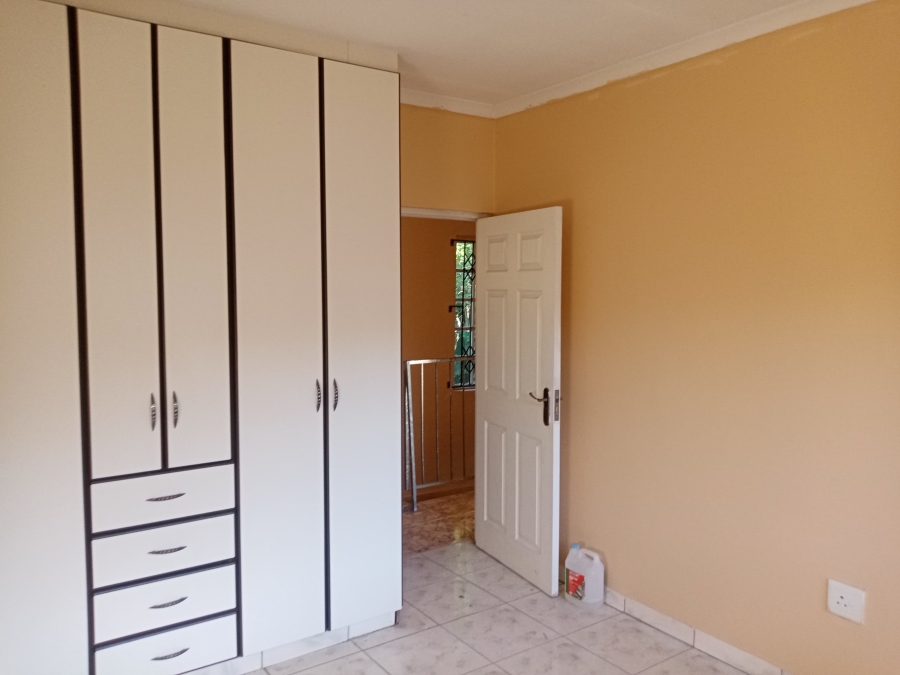4 Bedroom Property for Sale in Mount Vernon KwaZulu-Natal