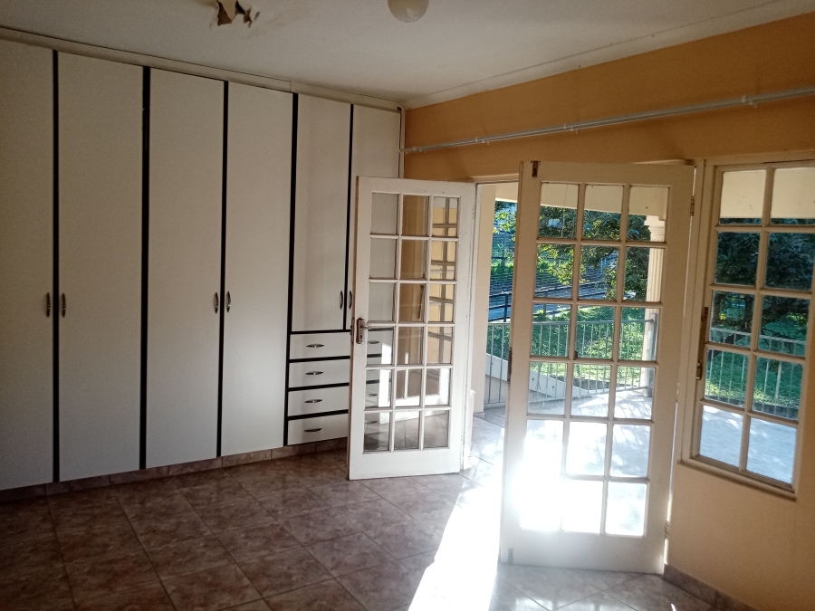 4 Bedroom Property for Sale in Mount Vernon KwaZulu-Natal
