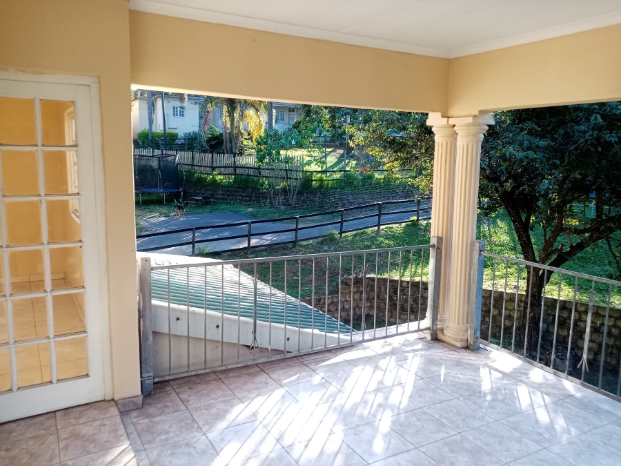 4 Bedroom Property for Sale in Mount Vernon KwaZulu-Natal