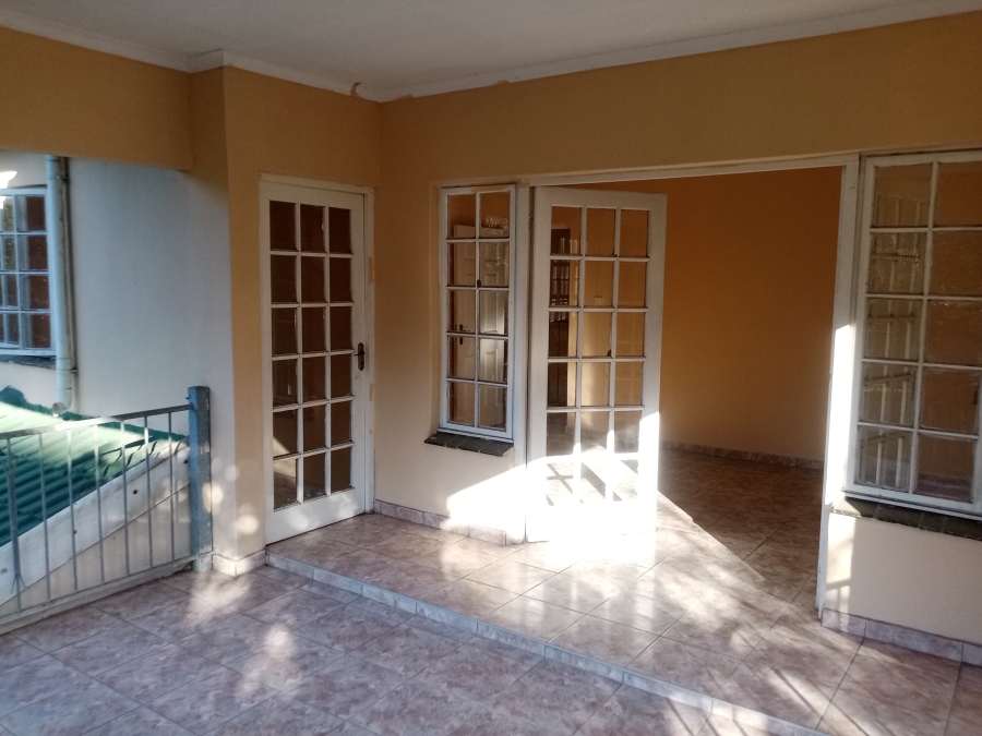 4 Bedroom Property for Sale in Mount Vernon KwaZulu-Natal