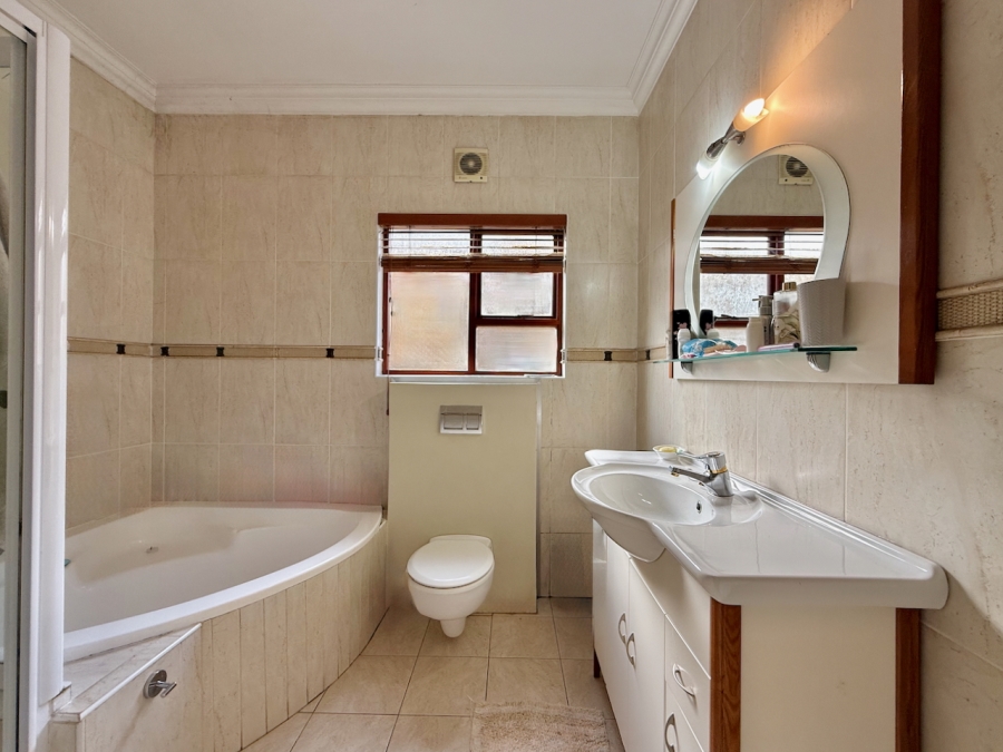 4 Bedroom Property for Sale in Ballito Central KwaZulu-Natal