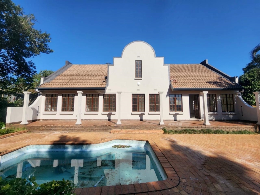 To Let 4 Bedroom Property for Rent in Kloof KwaZulu-Natal