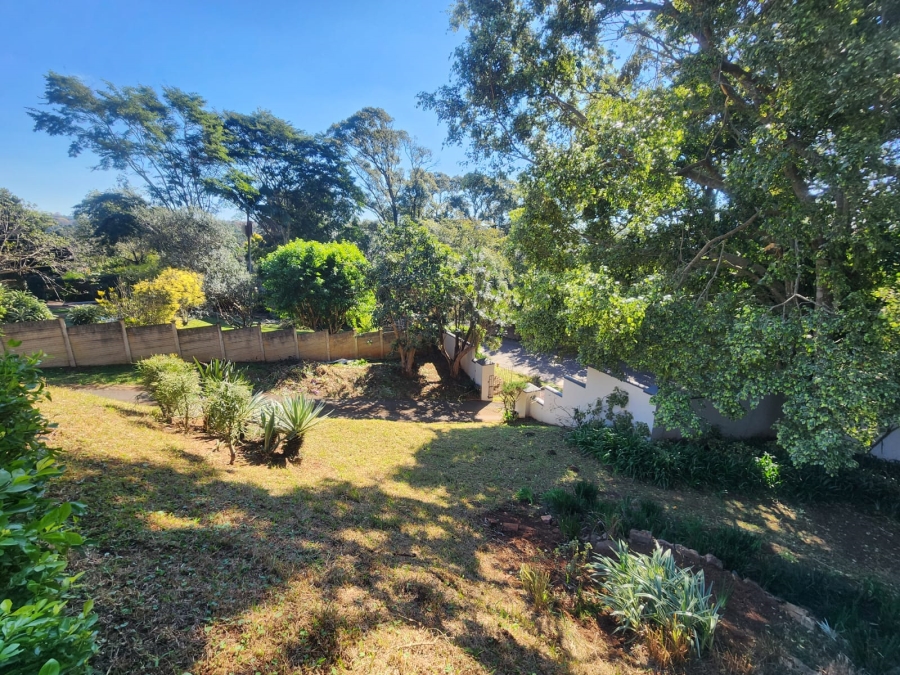 To Let 4 Bedroom Property for Rent in Kloof KwaZulu-Natal