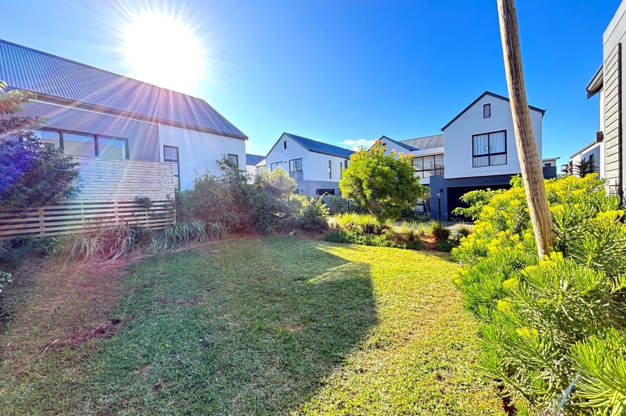 To Let 3 Bedroom Property for Rent in Zululami Coastal Estate KwaZulu-Natal