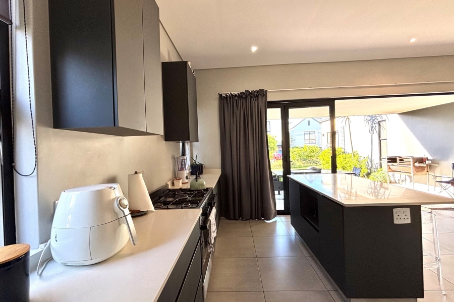 To Let 3 Bedroom Property for Rent in Zululami Coastal Estate KwaZulu-Natal