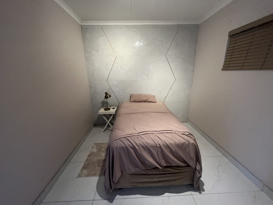 2 Bedroom Property for Sale in Athlone Park KwaZulu-Natal