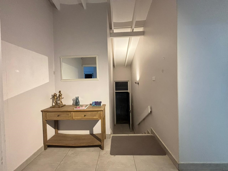 To Let 2 Bedroom Property for Rent in Dawncliffe KwaZulu-Natal