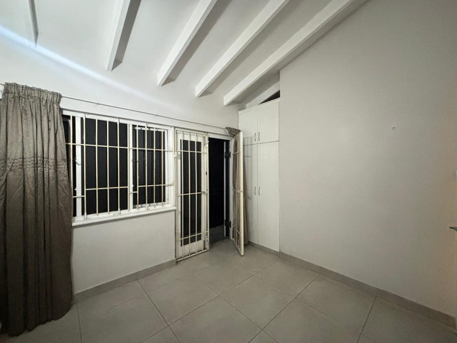 To Let 2 Bedroom Property for Rent in Dawncliffe KwaZulu-Natal
