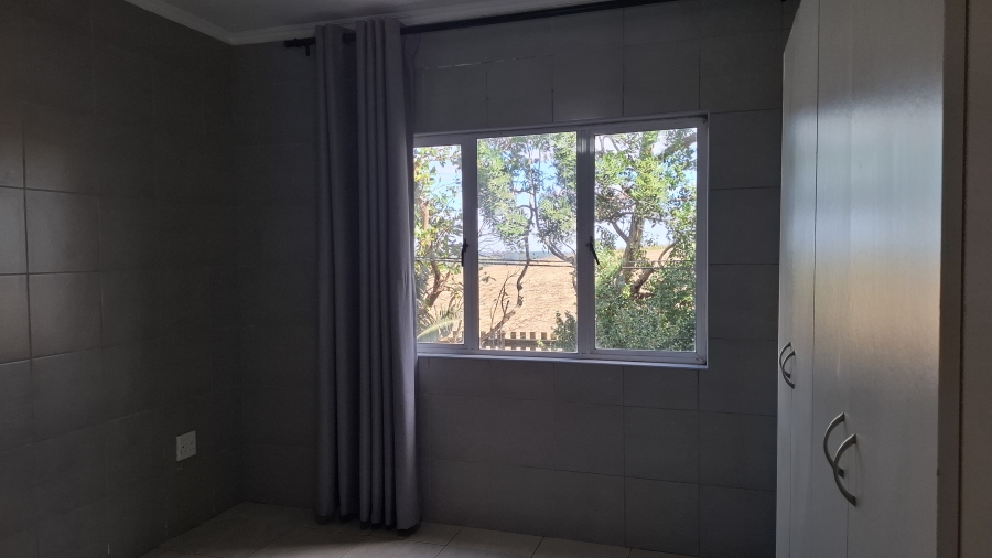 1 Bedroom Property for Sale in Ballitoville KwaZulu-Natal
