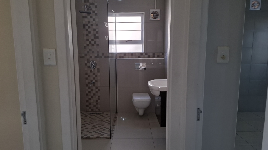 1 Bedroom Property for Sale in Ballitoville KwaZulu-Natal