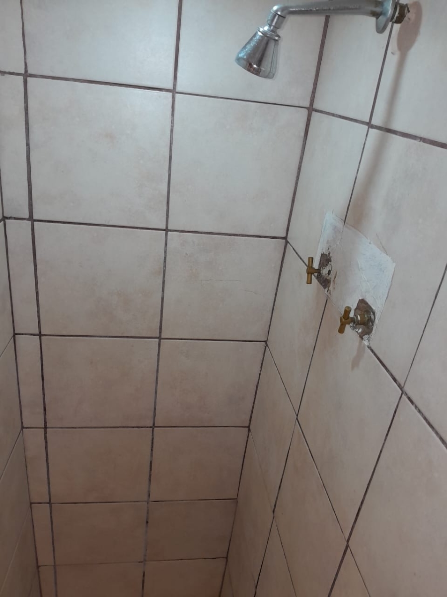 To Let 1 Bedroom Property for Rent in Bluff KwaZulu-Natal