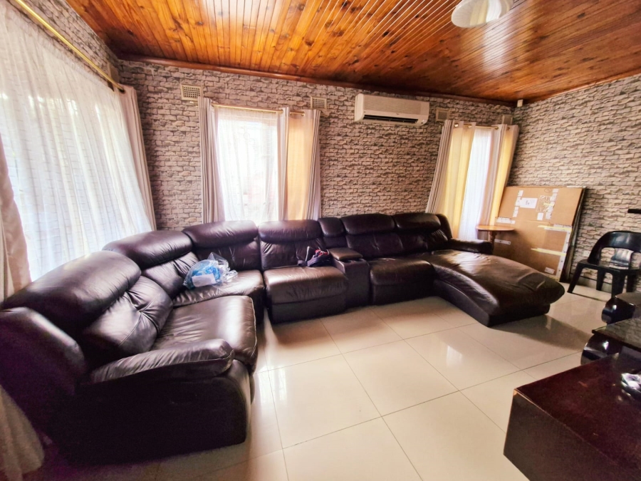 3 Bedroom Property for Sale in Palmview KwaZulu-Natal