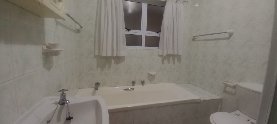 2 Bedroom Property for Sale in Manaba Beach KwaZulu-Natal
