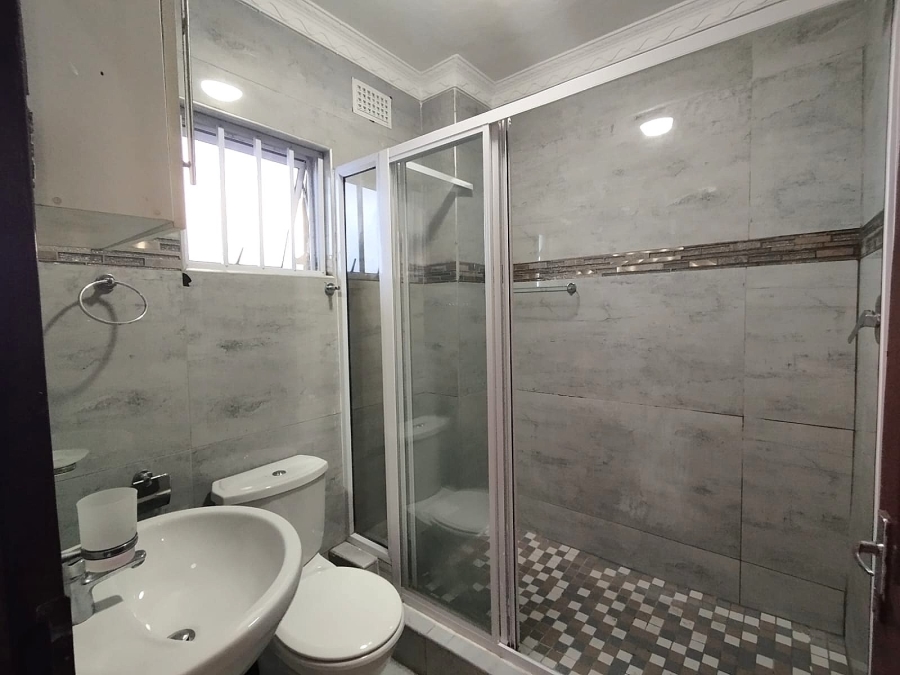 To Let 2 Bedroom Property for Rent in Bluff KwaZulu-Natal