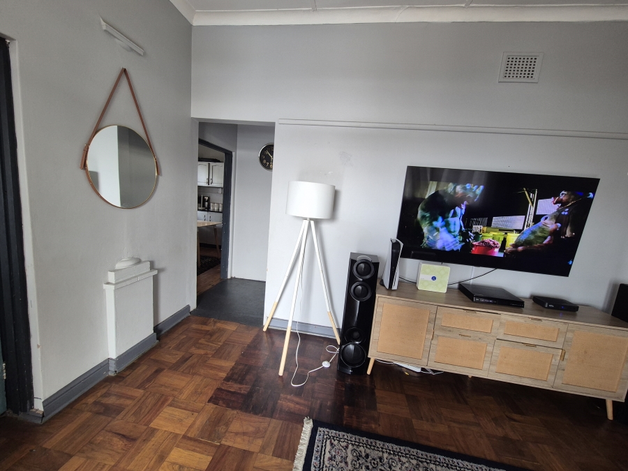 To Let 4 Bedroom Property for Rent in Montclair KwaZulu-Natal