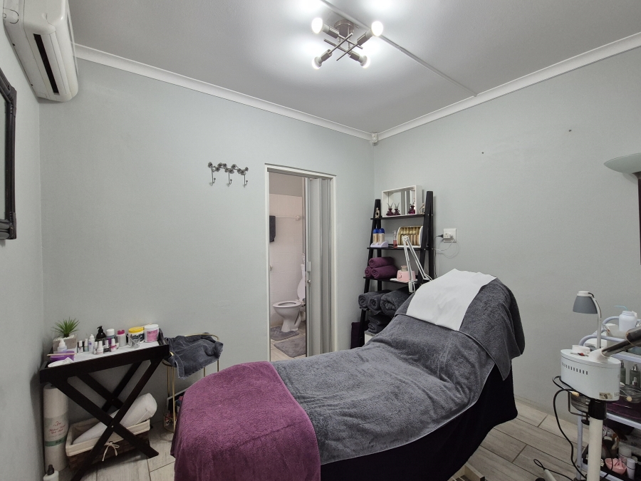 4 Bedroom Property for Sale in Ballito Central KwaZulu-Natal