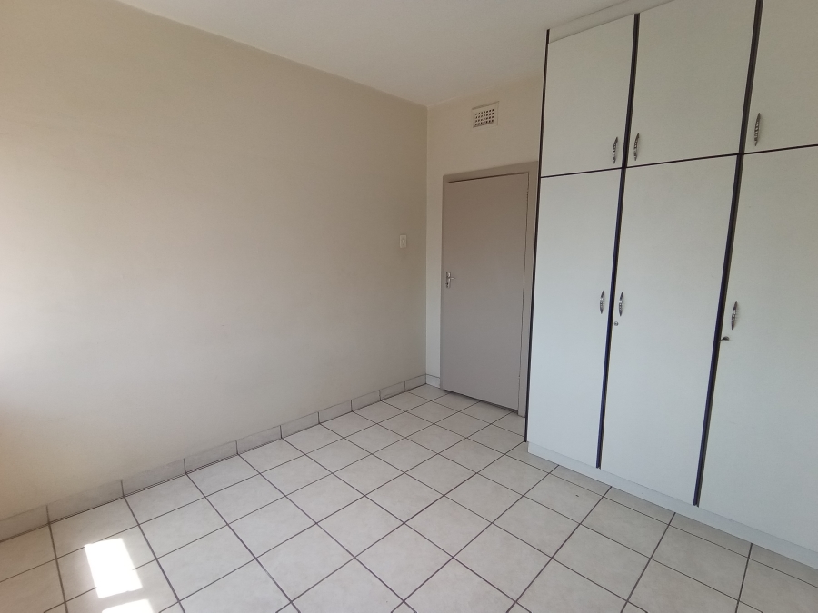 To Let 2 Bedroom Property for Rent in Montclair KwaZulu-Natal