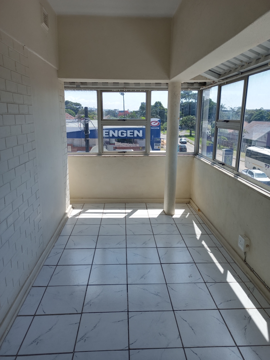 To Let 2 Bedroom Property for Rent in Montclair KwaZulu-Natal