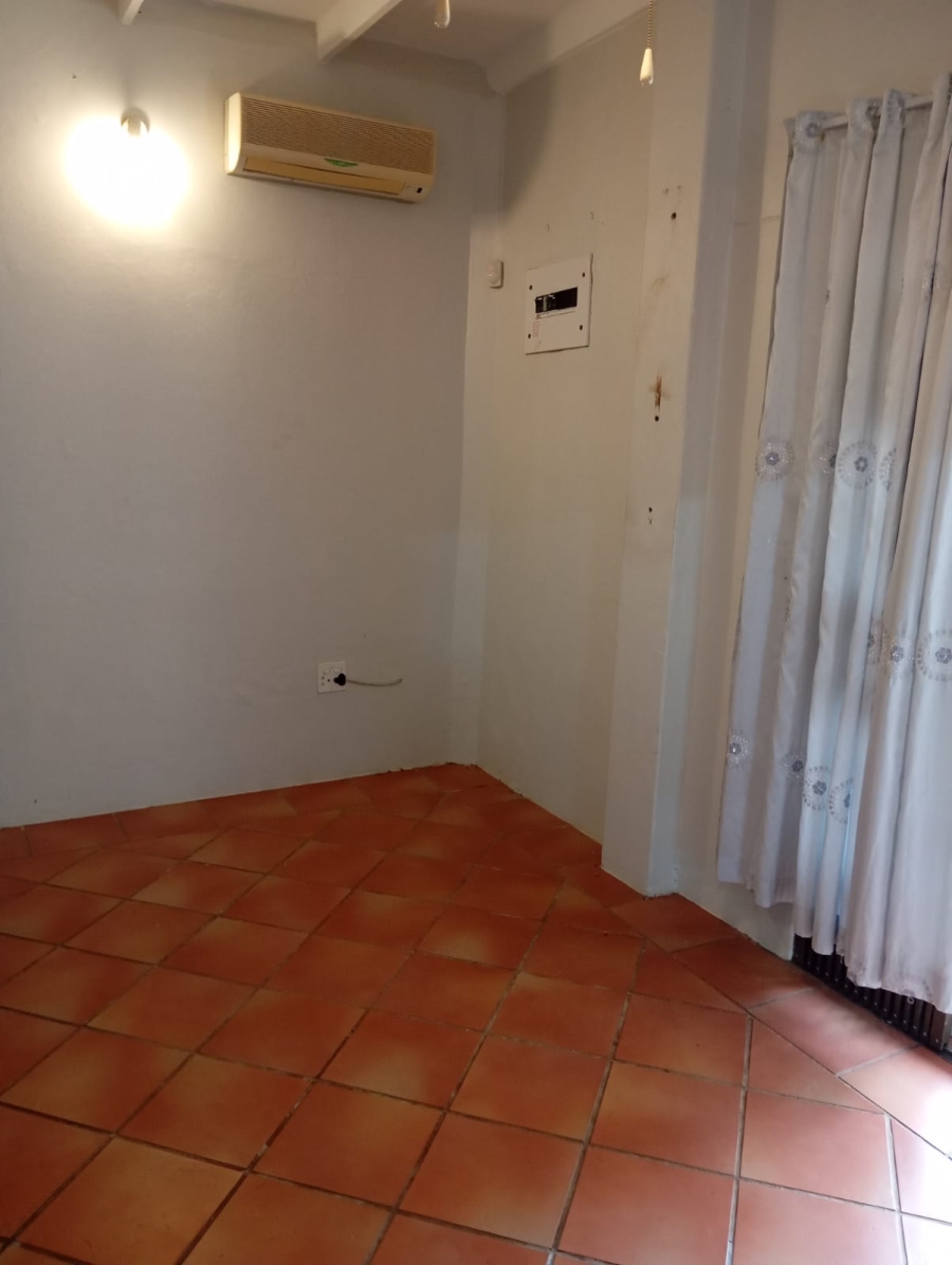 To Let 1 Bedroom Property for Rent in Glen Hills KwaZulu-Natal