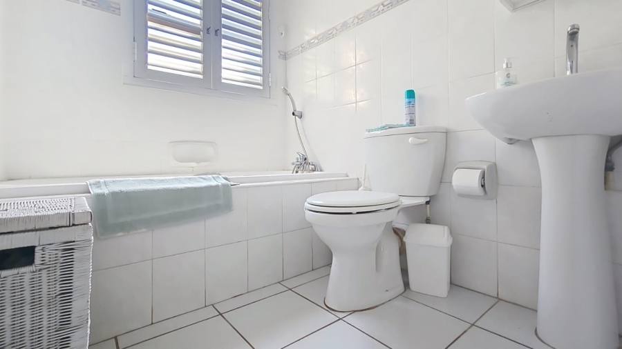 3 Bedroom Property for Sale in Willard Beach KwaZulu-Natal