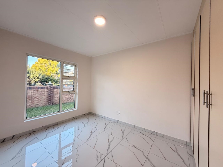 4 Bedroom Property for Sale in Aviary Hill KwaZulu-Natal