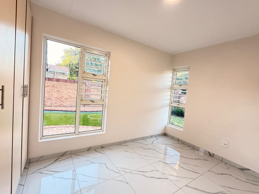 4 Bedroom Property for Sale in Aviary Hill KwaZulu-Natal