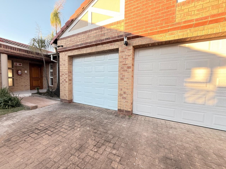 4 Bedroom Property for Sale in Aviary Hill KwaZulu-Natal