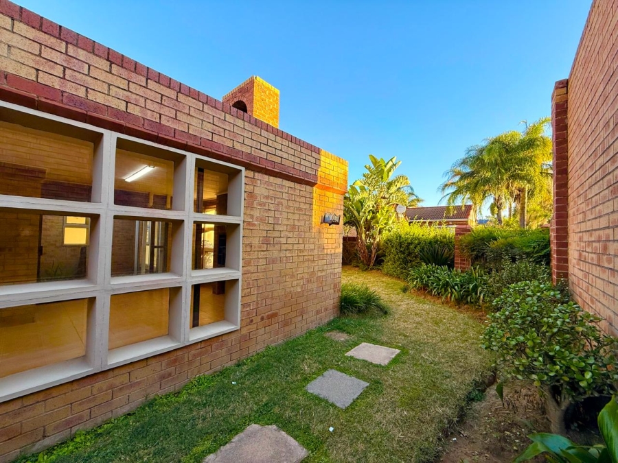 4 Bedroom Property for Sale in Aviary Hill KwaZulu-Natal