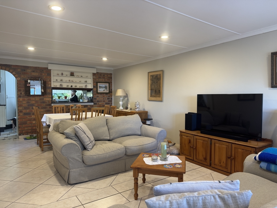 2 Bedroom Property for Sale in Kloof KwaZulu-Natal