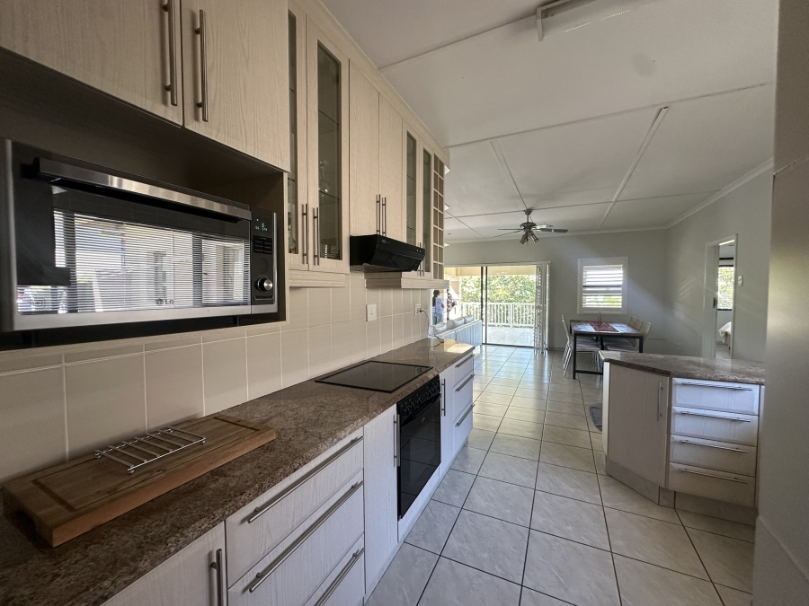 3 Bedroom Property for Sale in Pennington KwaZulu-Natal