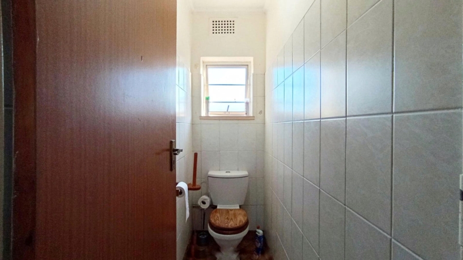 2 Bedroom Property for Sale in Amanzimtoti KwaZulu-Natal