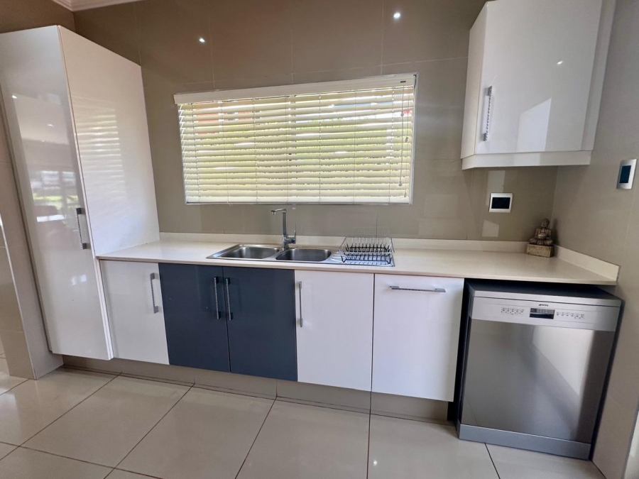 5 Bedroom Property for Sale in Mount Edgecombe KwaZulu-Natal