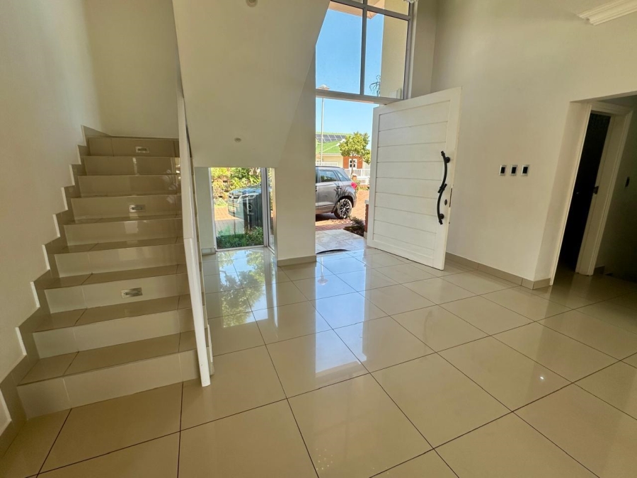5 Bedroom Property for Sale in Mount Edgecombe KwaZulu-Natal
