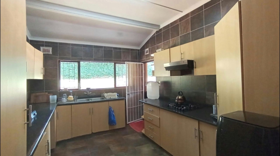 4 Bedroom Property for Sale in Amanzimtoti KwaZulu-Natal