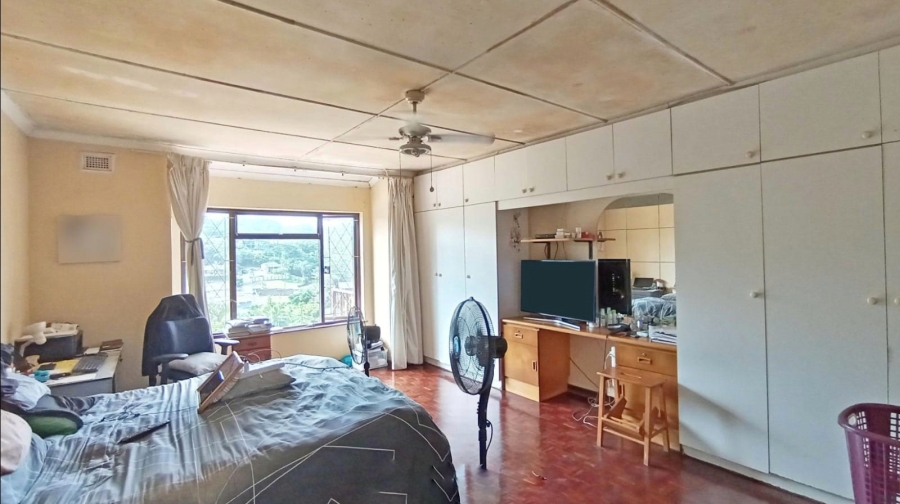 4 Bedroom Property for Sale in Amanzimtoti KwaZulu-Natal
