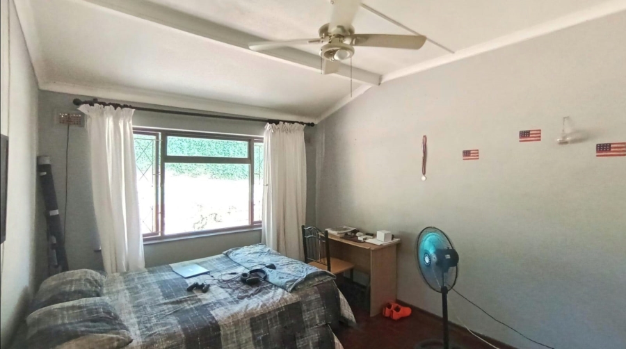4 Bedroom Property for Sale in Amanzimtoti KwaZulu-Natal