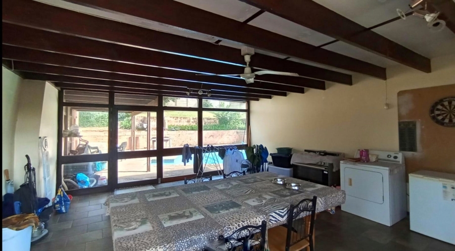 4 Bedroom Property for Sale in Amanzimtoti KwaZulu-Natal