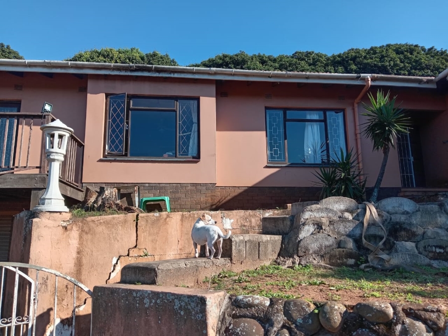 4 Bedroom Property for Sale in Amanzimtoti KwaZulu-Natal