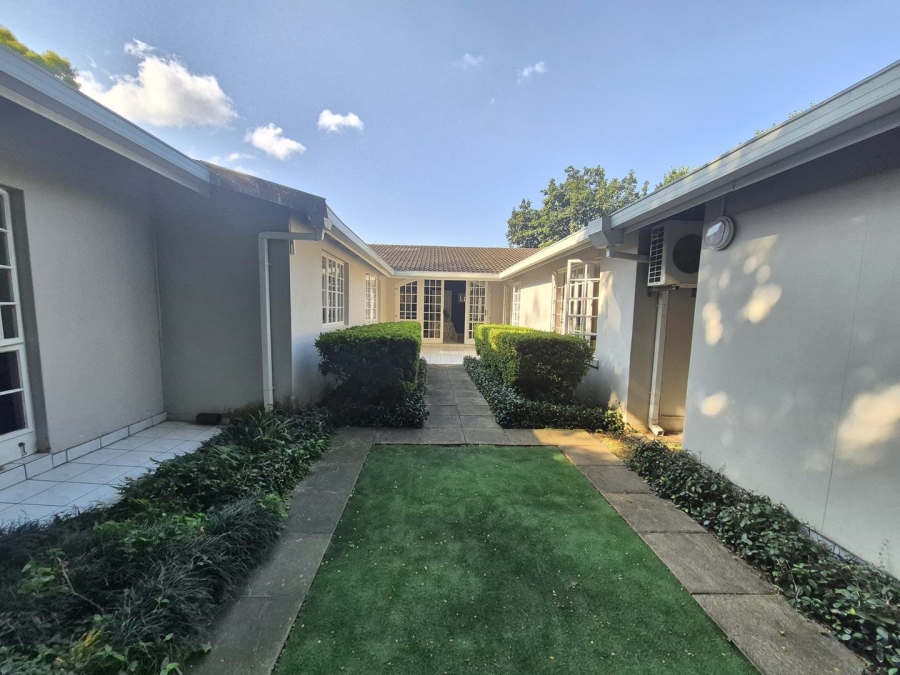 4 Bedroom Property for Sale in Athlone KwaZulu-Natal