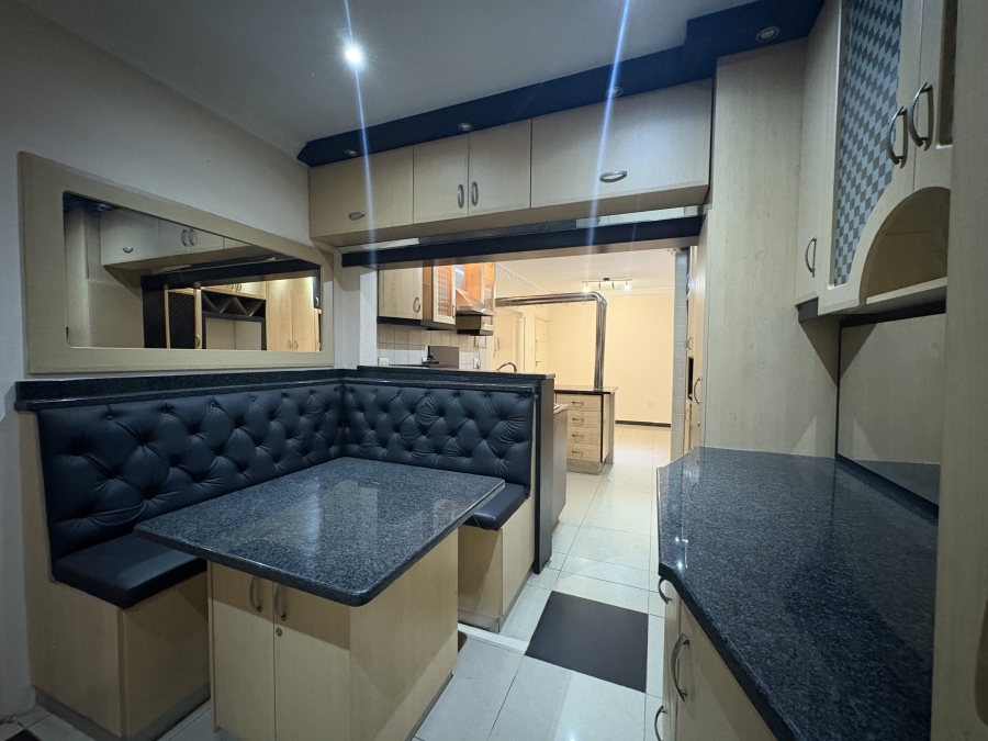 To Let 4 Bedroom Property for Rent in Sunningdale KwaZulu-Natal