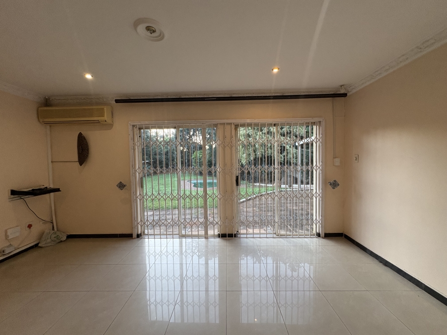 To Let 4 Bedroom Property for Rent in Sunningdale KwaZulu-Natal