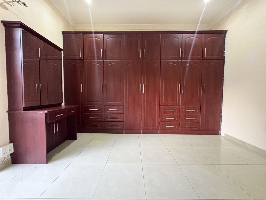 To Let 4 Bedroom Property for Rent in Sunningdale KwaZulu-Natal