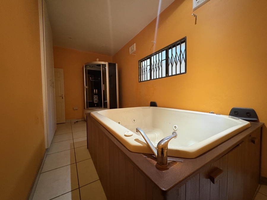 To Let 4 Bedroom Property for Rent in Sunningdale KwaZulu-Natal