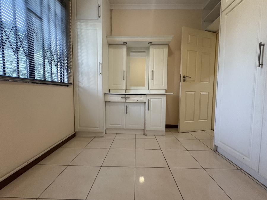 To Let 4 Bedroom Property for Rent in Sunningdale KwaZulu-Natal