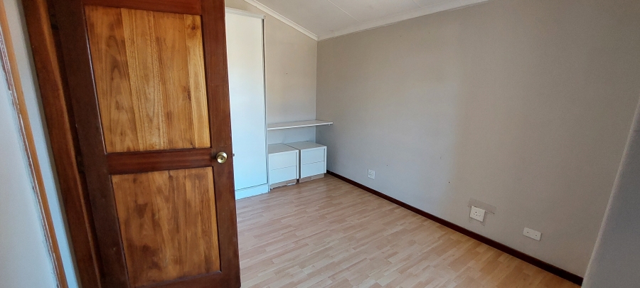 To Let 3 Bedroom Property for Rent in Uvongo KwaZulu-Natal