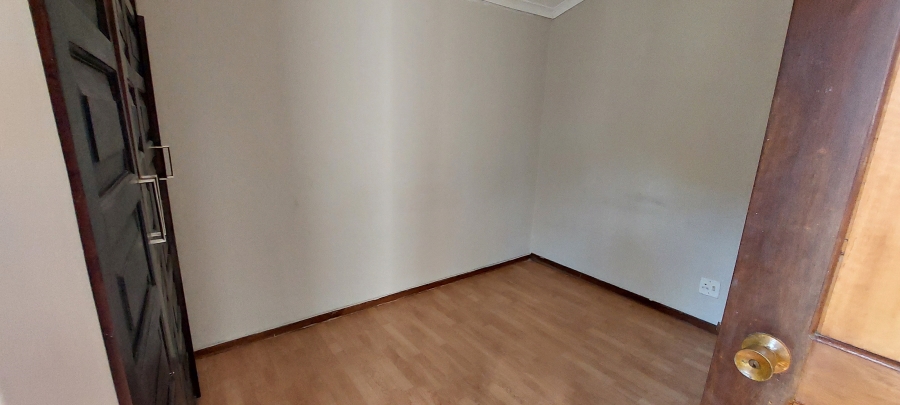 To Let 3 Bedroom Property for Rent in Uvongo KwaZulu-Natal