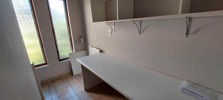 To Let 3 Bedroom Property for Rent in Uvongo KwaZulu-Natal