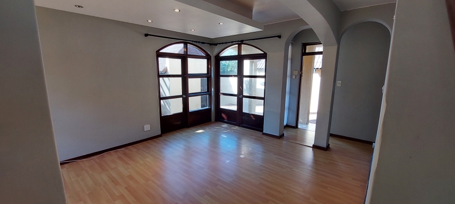 To Let 3 Bedroom Property for Rent in Uvongo KwaZulu-Natal